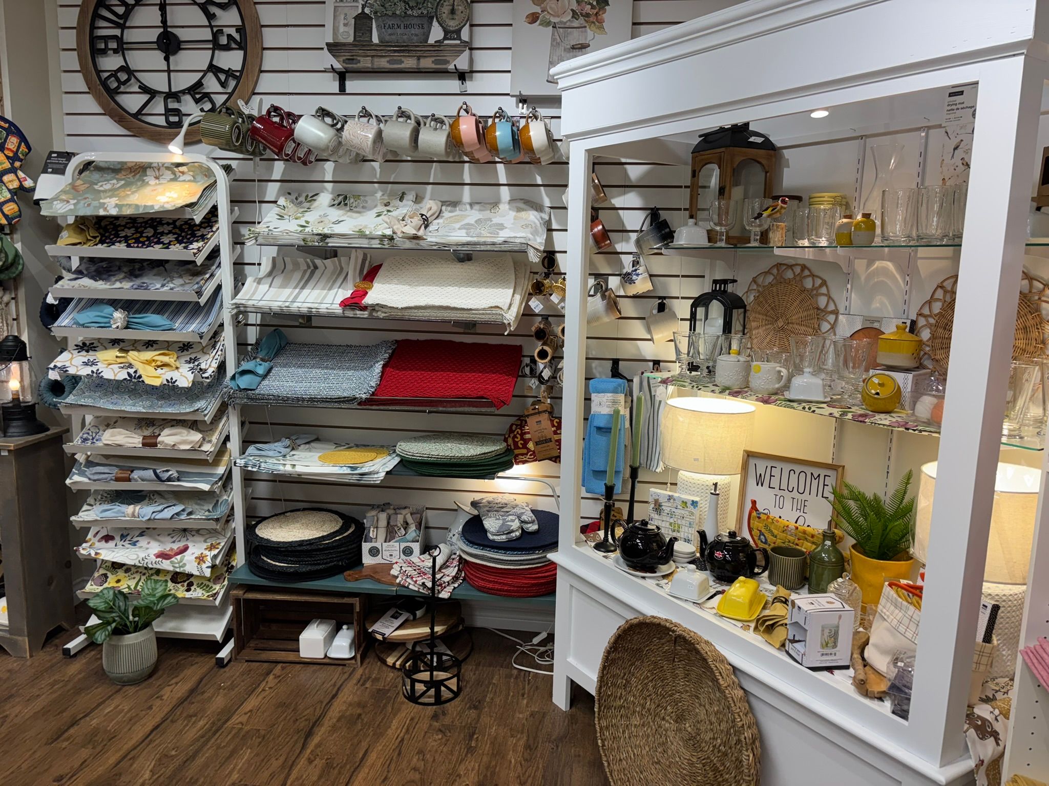 Linens & Tea Towels